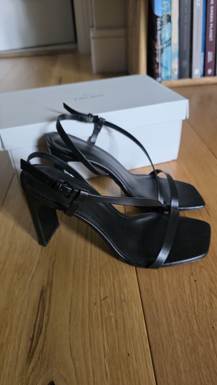 & Other Stories Women's Heels UK 6 Black 100% Other Strappy